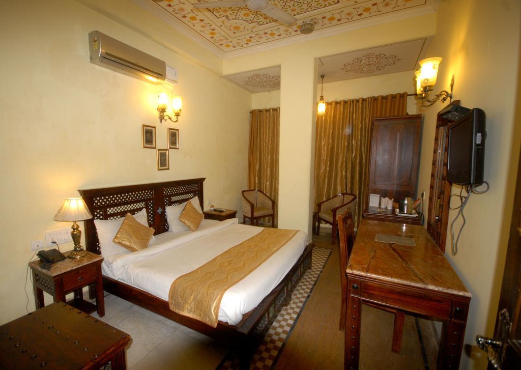 Rajputana Haveli - Jaipur Hotell Exteriör bild