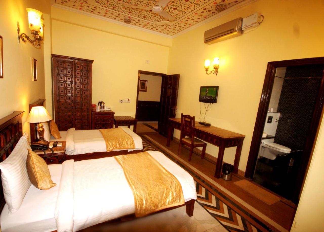 Rajputana Haveli - Jaipur Hotell Exteriör bild